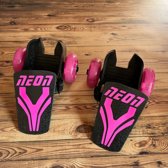 Neon Street Rollers Hot Pink (adjustable youth size) - Picture 3 of 5
